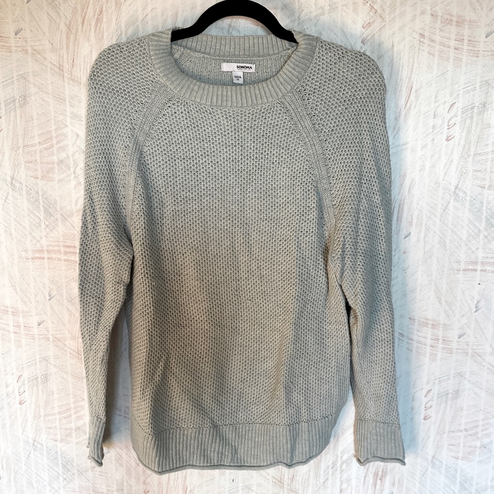 Really cute shirt, worn once
